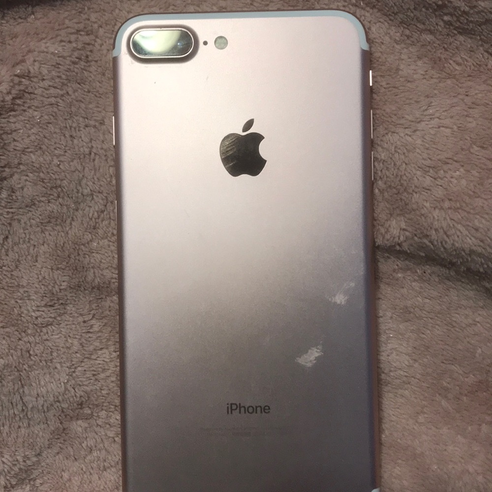 IPHONE 7+ - Picture 2 of 4